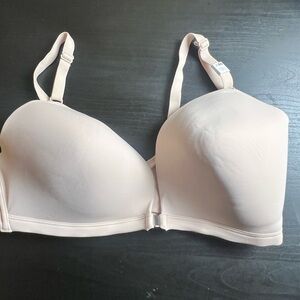 Victoria's Secret Light Pink Bra
